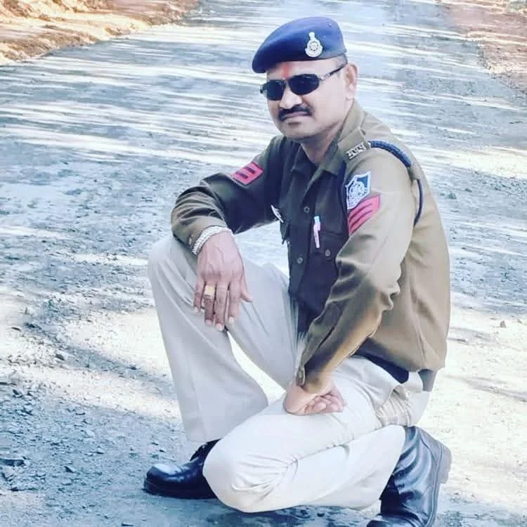 सिंगरौली में पदस्थ पुलिस जवान ने फांसी लगाकर की आत्महत्या