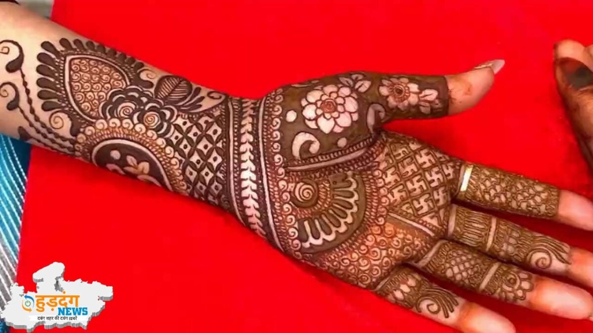 Best Mehndi Designs : नागपंचमी के मौके पर अपने हाथो में लगाएं खूबसूरत मेहँदी के ये डिज़ाइन