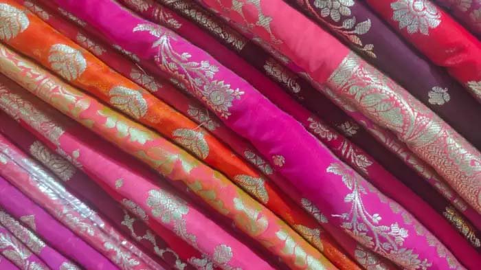 जानिए असली और नकली बनारसी silk saree की पहचान करने की 5 तरकीबें