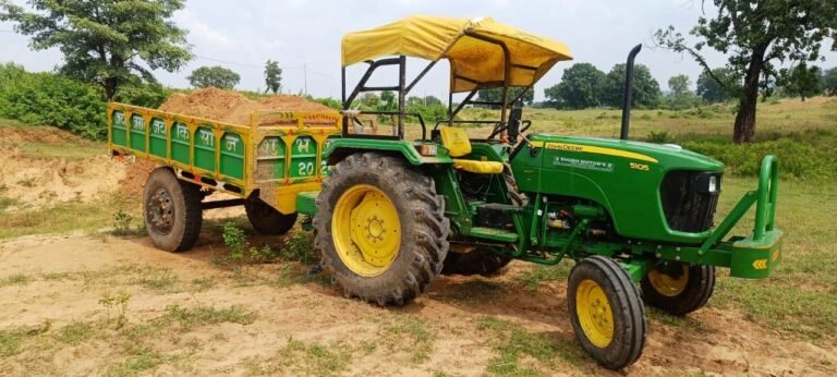 SINGRAULI NEWS - रेत का अवैध चोरी करते ट्रैक्टर पकड़ाया