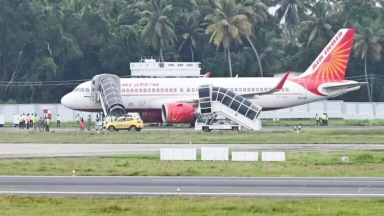 india flights : महज 5 घंटे में 22 विमानों पर बम की धमकी