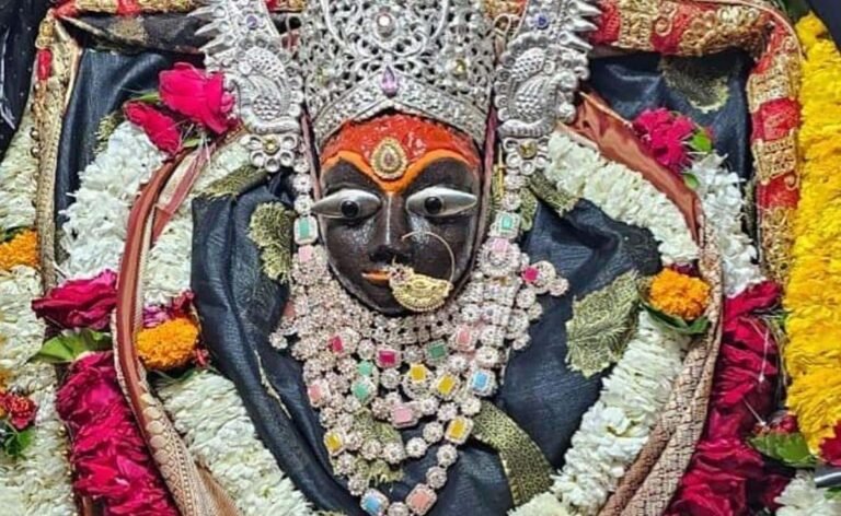 मैहर में माँ शारदा में चढ़ा 1.41 करोड़ का चढ़ावा