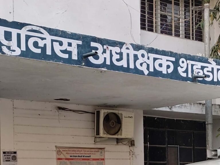 MP - पुलिस पर दबाव बनाने मिट्टी का तेल डालकर युवक ने किया आत्महत्या का प्रयास