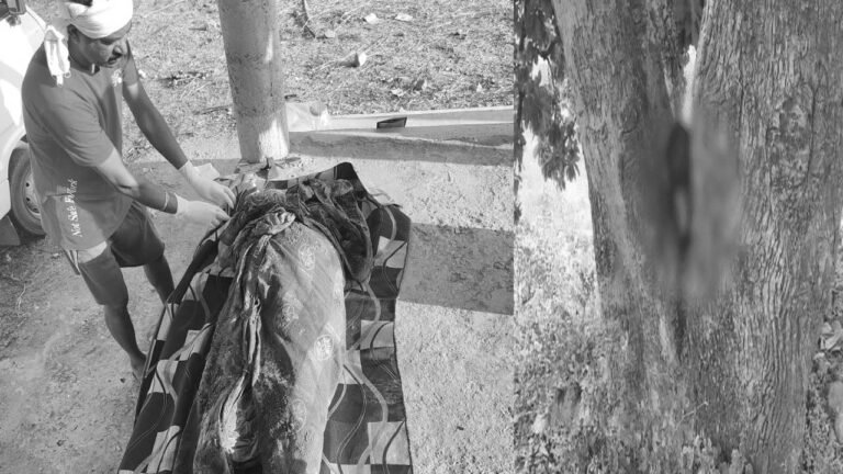 MP में सिर कटी मिली लाश, 600 मीटर दूर पेड़ के तने में फंसा मिला सिर