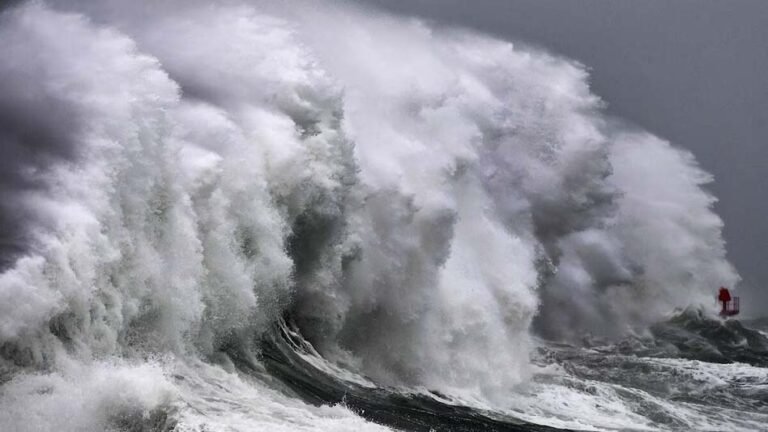 USA - उत्तरी कैलिफोर्निया में 7.0 तीव्रता का भूकंप, सुनामी की चेतावनी जारी