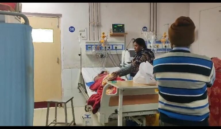 SINGRAULI - घर के अंदर सिंगड़ी जला कर सो रहे थे दंपत्ति, पति की हुई मौत, पत्नी का इलाज जारी'