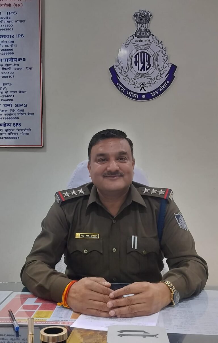 कपूर त्रिपाठी को जियावन भेजा , राकेश को बरगवा और यूपी सिंह को मोरवा थाना का प्रभार