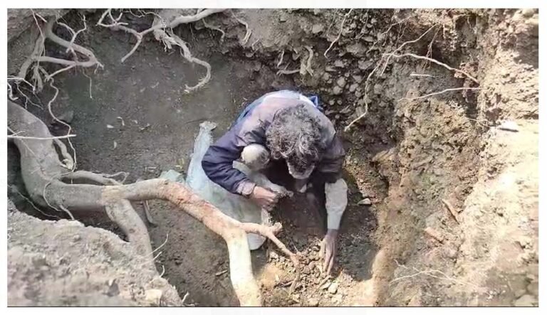 कुदरत का कारनामा, दृष्टि बाधित वेर सिंह ने खोद डाला कुआ