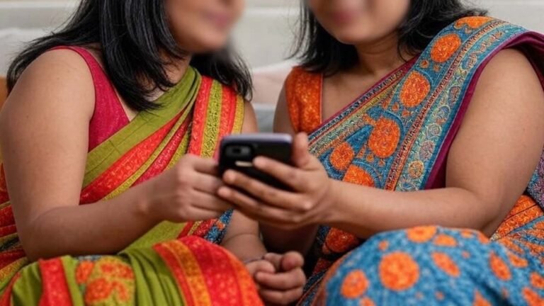 पति ने लगाई फांसी, पत्नी और सास 44 मिनट तक ऑनलाइन देखती रहीं... पुलिस ने किया गिरफ्तार