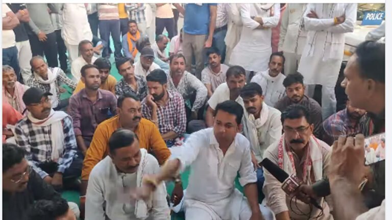 MP कांग्रेस के 02 विधायक थाने के सामने रात में बैठे धरने पर, आखिर क्यों
