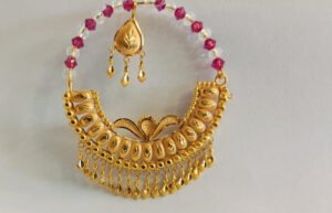 Gold nath design: दुल्हन के लिए लेटेस्ट गोल्ड नथ डिज़ाइन देखे