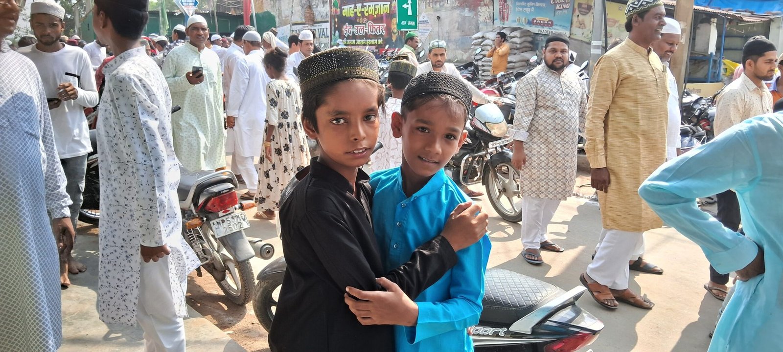 Bakrid Eid ul Adha 2025 - हर्षोउल्लास क्वे साथ मनाया गया बकरीद का त्यौहार