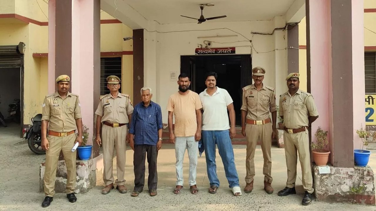 UP NEWS - यूपी में पाकिस्तानी नागरिक गिरफ्तार