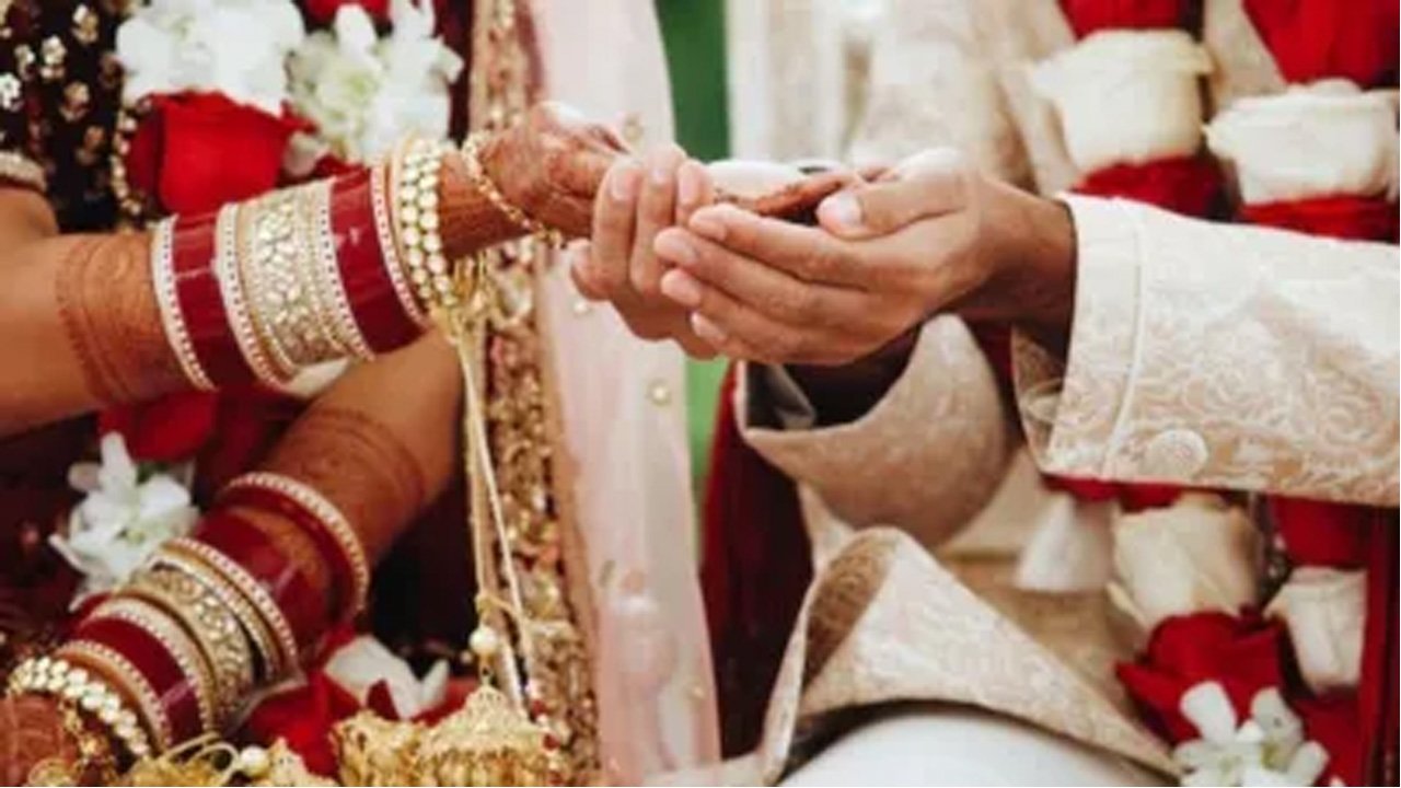 UP News : मैरिज हॉल में शादी करने पर दलितों की पिटाई, 02 गंभीर रूप से घायल