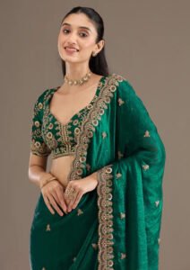 Sawan Green Saree : ये हरी साड़ियाँ हैं ट्रेंड में, देखे डिज़ाइन