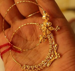 Gold Nath: त्योहारों के लिए खरीदें ऐसी सोने की नथ, 2025 के लेटेस्ट डिज़ाइन यहाँ देखें