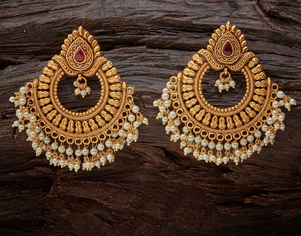 Gold Price Today : सोने और चांदी की कीमतों में गिरावट, देखे आज का भाव