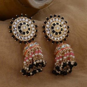 Jhumka Design: पार्टी हो या आउटिंग, ये इयररिंग्स दर्शकों का मन मोह लेंगी