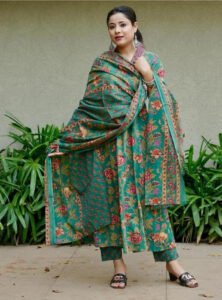 Cotton Kurta Set: स्टाइलिश कॉटन कुर्ता सेट का देखे डिज़ाइन