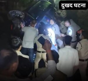 MP News-मध्य प्रदेश के ग्वालियर में भीषण सड़क हादसा हुआ,हादसे में 4 कांवड़ियों की मौत हो गई है