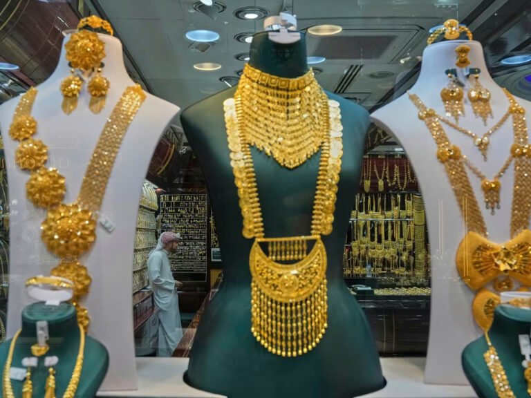 Gold price today: आज सस्ता हुआ सोना, 10 ग्राम 24 कैरेट गोल्ड का रेट जाने