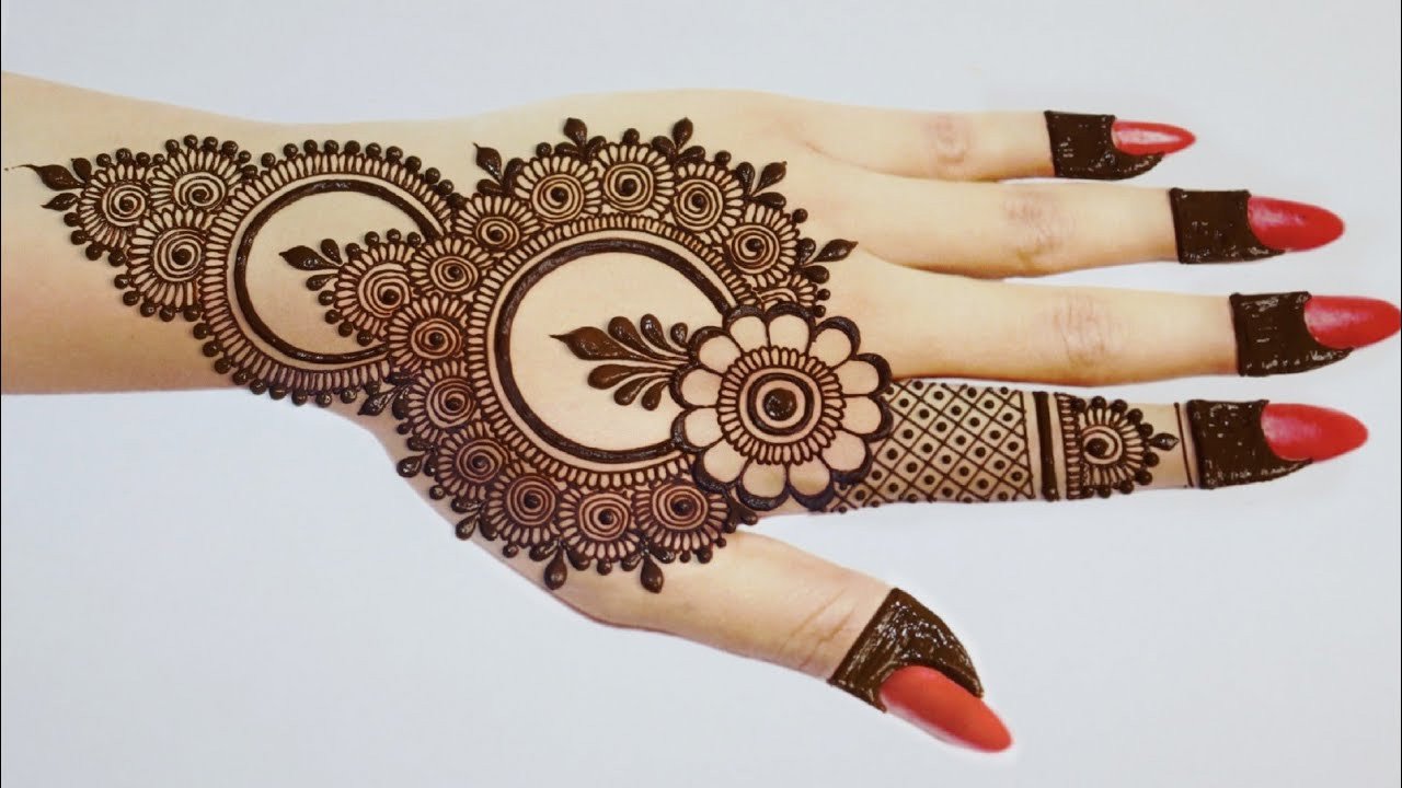 Mehndi Design : मेहंदी डिज़ाइन के ट्रेंडिंग और खूबसूरत पैटर्न्स 2025 2 Mehndi Design : मेहंदी डिज़ाइन के ट्रेंडिंग और खूबसूरत पैटर्न्स 2025