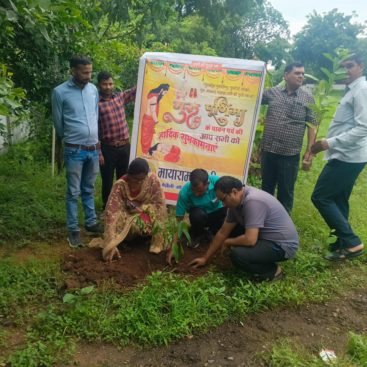 मायाराम महाविद्यालय के परिसर में एक पेड़ मां के नाम अभियान तहत वृक्षारोपण का किया गया आयोजन