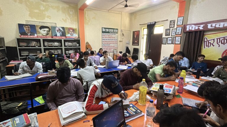 Gwalior: Books sought from house to house, free library opened