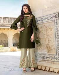 Bell Bottom suit: स्टाइलिश बॉटम वियर, पर्सनेलिटी में लगेंगे चार चांद 5 Bell Bottom suit: स्टाइलिश बॉटम वियर, पर्सनेलिटी में लगेंगे चार चांद