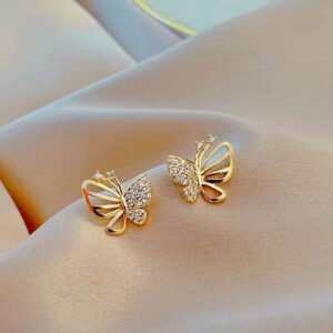 Gold Earring Design: मिनी स्टड इयररिंग, कम गोल्ड में ज्यादा स्टाइल