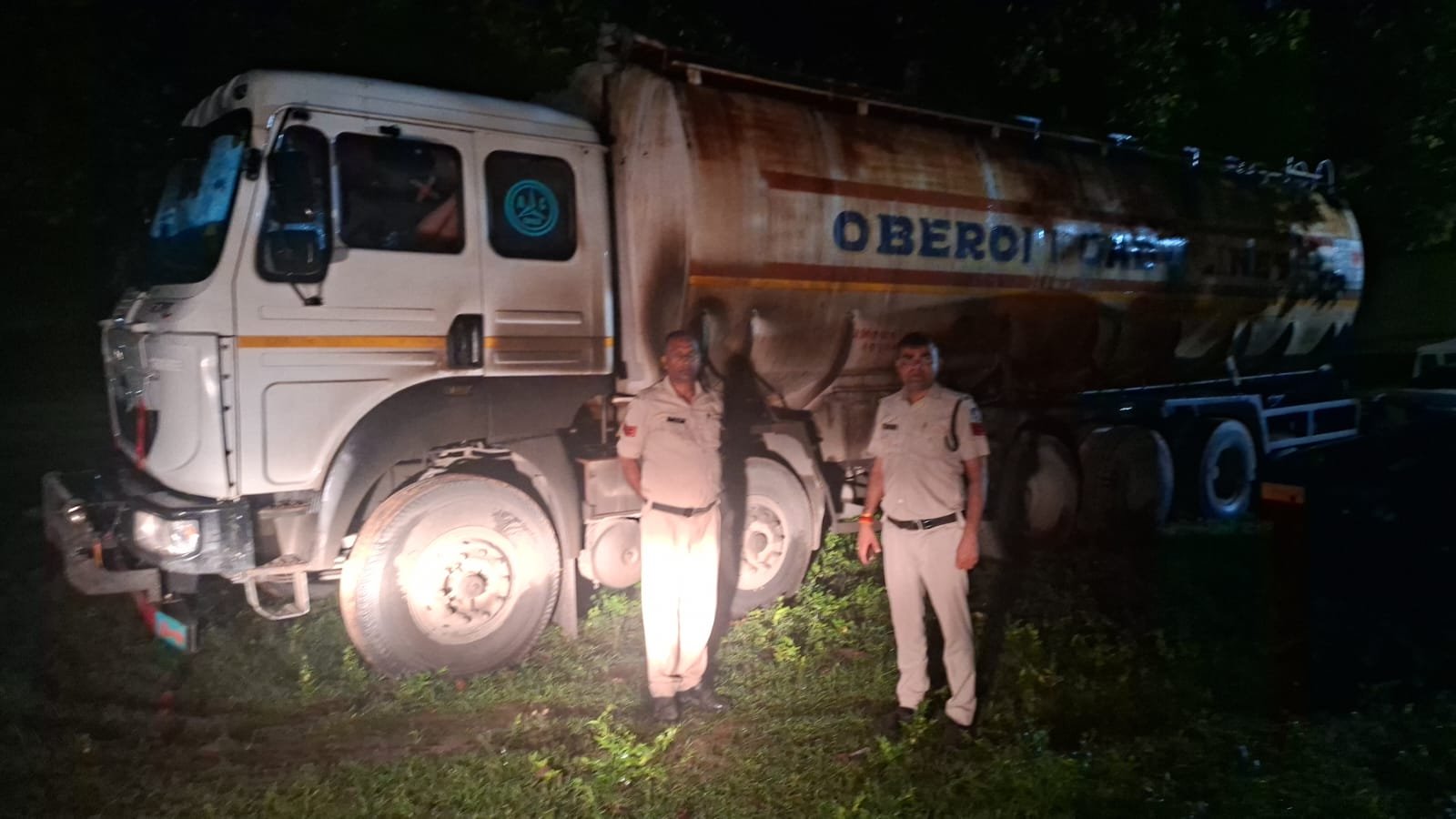 SINGRAULI - मोरवा पुलिस ने डीजल टैंकर पर की कार्यवाही, 3900 लीटर डीजल जप्त