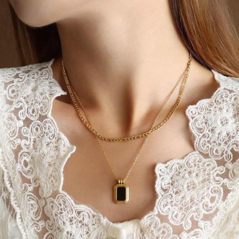 Simple Pendant Necklace: खूबसूरती में चार-चांद लगा देंगे ये सिंपल पेंडेंट नेकलेस