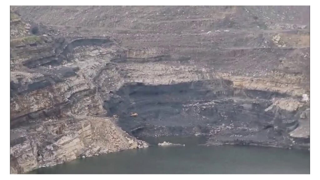 बीसीसीएल की आउटसोर्सिंग में ओबी धंसी, 2 मजदूरों की मौत, रेस्क्यू जारी