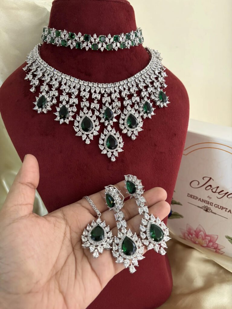 Gold Rani Haar Designs: शादियों के सीजन में ब्राइडल गोल्ड रानी हार के लेटेस्ट डिजाइन देखें