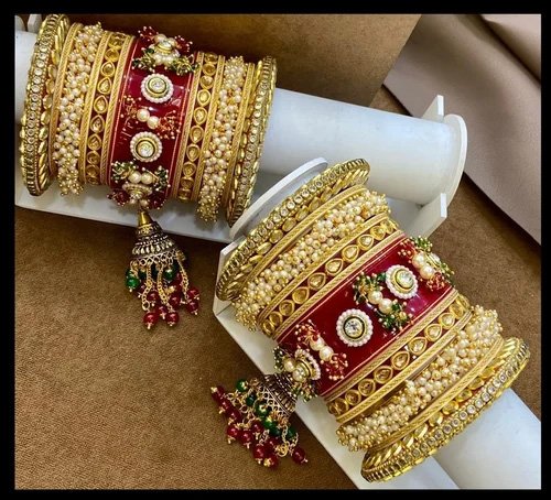 Red Chuda Set: करवा चौथ के लिए खास हैं ये नए लाल चूड़ियों के डिज़ाइन, देखें तस्वीरें