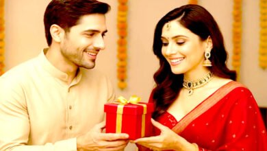 Karwa Chauth 2025 : करवा चौथ पर पत्नी को दें स्पेशल गिफ्ट... 13 Karwa Chauth 2025 : करवा चौथ पर पत्नी को दें स्पेशल गिफ्ट...