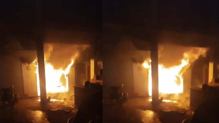 SINGRAULI - चितरंगी बाजार की किराना दुकान में आग, हिंडालको से बुलाया दमकल वाहन