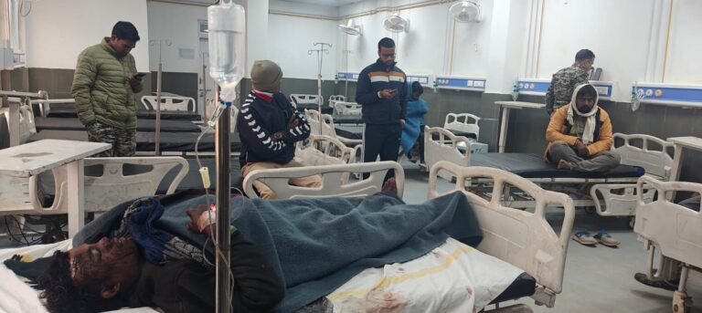 SINGRAULI - सिंगरौली में सड़क हादसा, 4 लोगों की घटना स्थल पर मौत, राहत बचाव कार्य में जुटी पुलिस