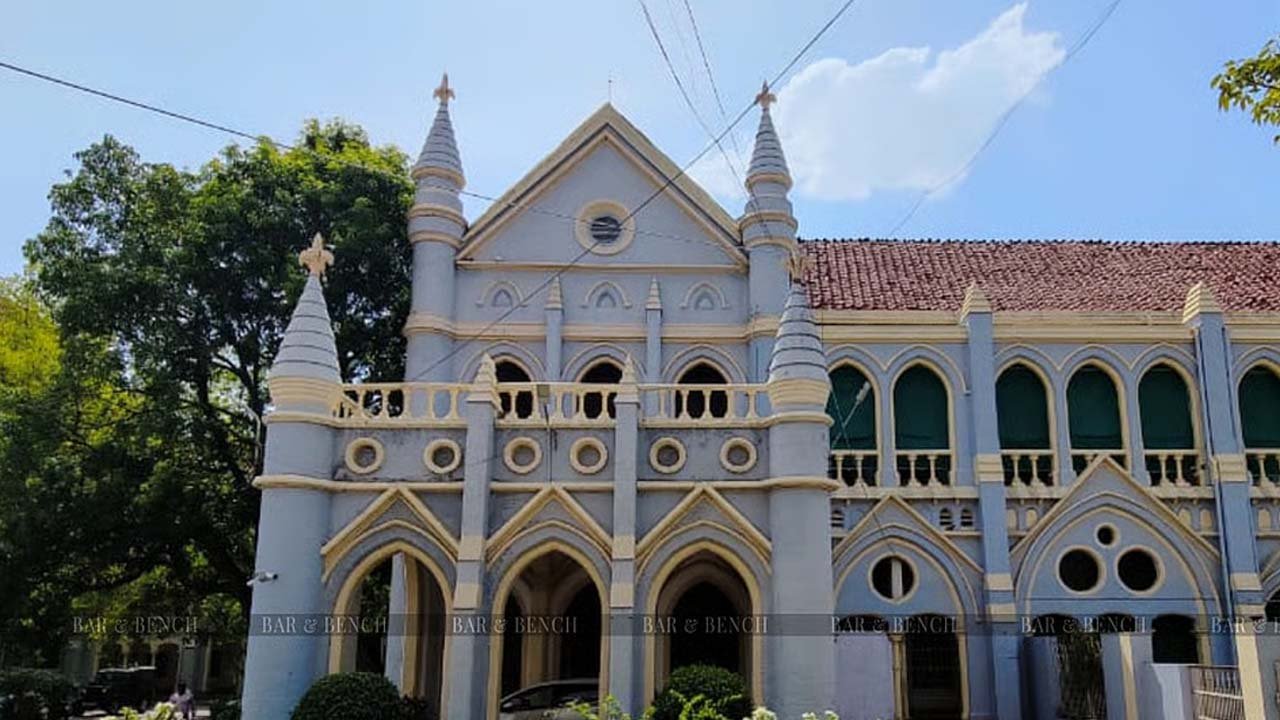 सरकारी डॉक्टरों को पीजी के बाद ग्रामीण सेवा के लिए बॉन्ड भरने की जरूरत नहीं - HC