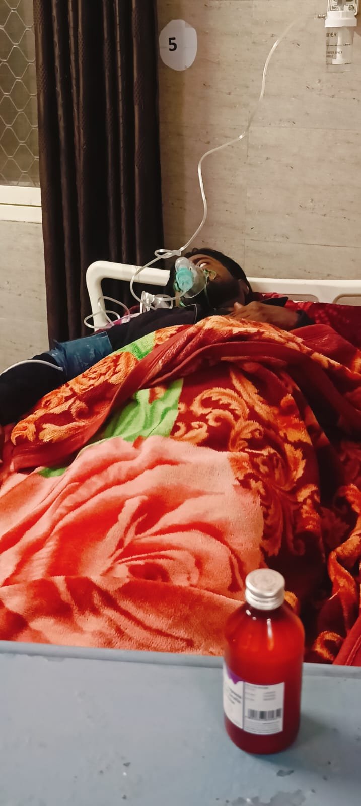 SINGRAULI - A young man summoned to the police station for questioning has alleged that he was beaten up.