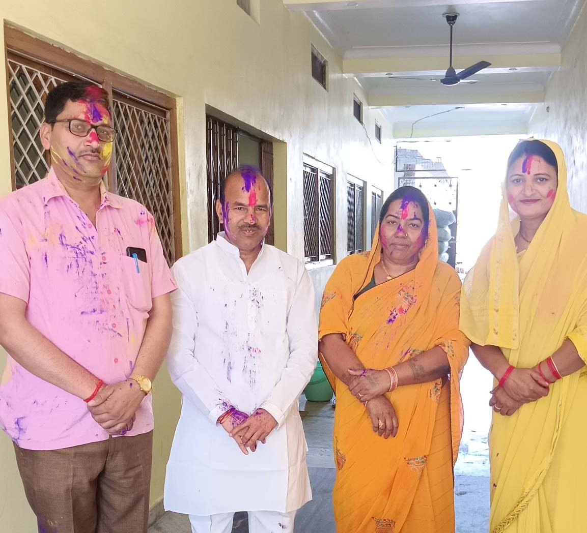 सिंगरौली भाजपा जिला अध्यक्ष सुंदर शाह ने दी होली की बधाई